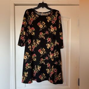 Women’s 1XL tunic by 42 Pops